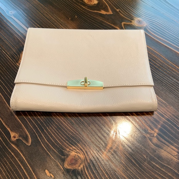 Cuyana Handbags - Cuyana Pebbled Leather Turn Lock Clutch NWOT